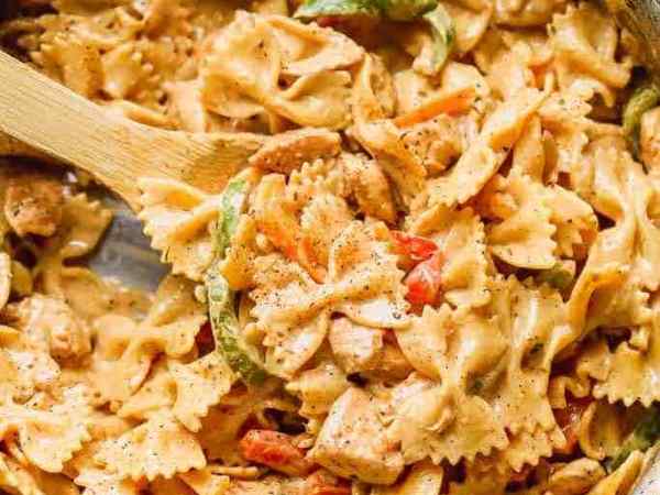 Instant Pot Creamy Cajun Chicken&nbsp;Pasta
